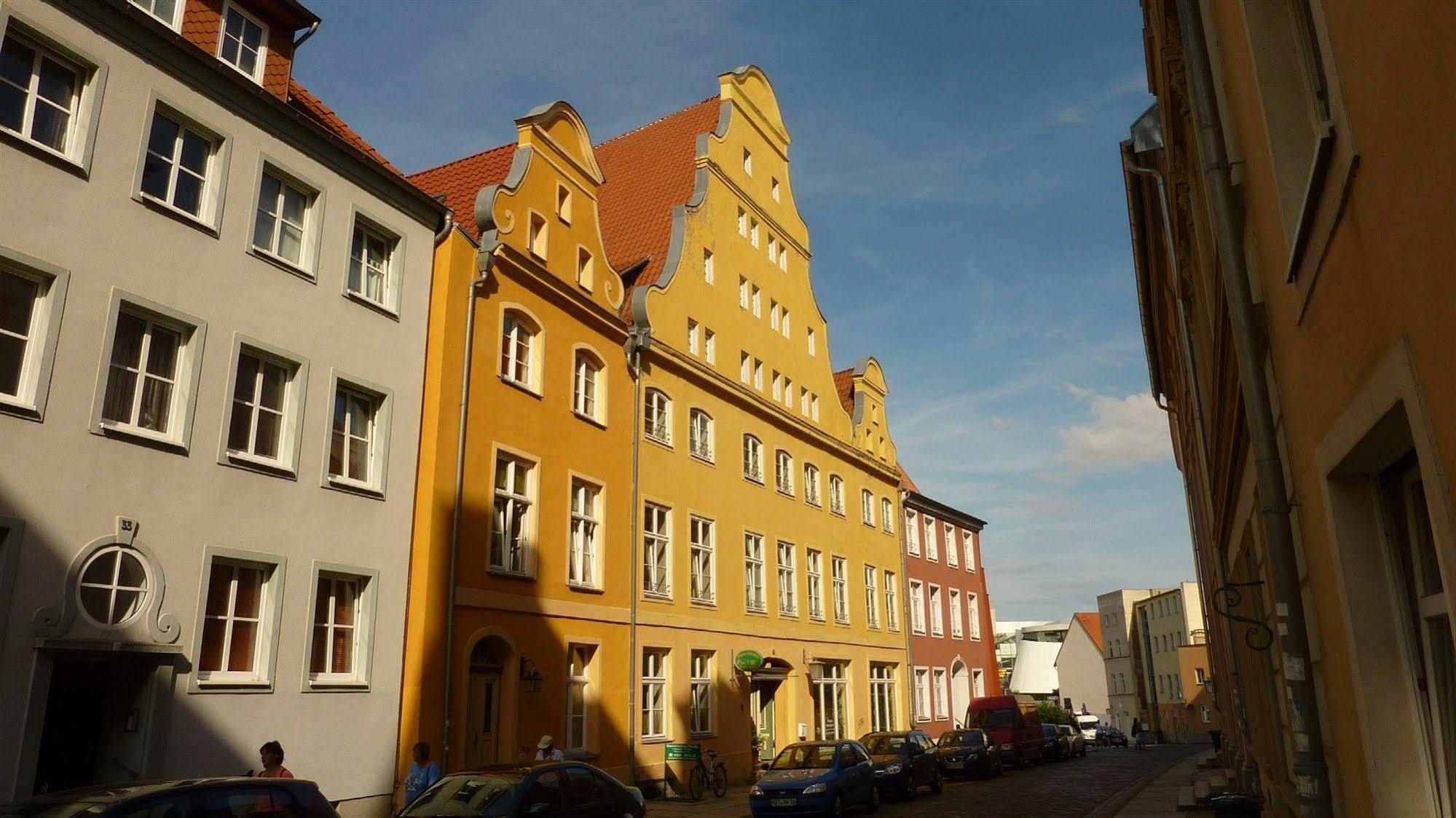 Altstadt Pension Hafenblick Stralsund Bagian luar foto